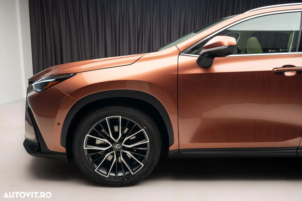 Lexus Seria NX 450h+ E-FOUR Luxury - 34