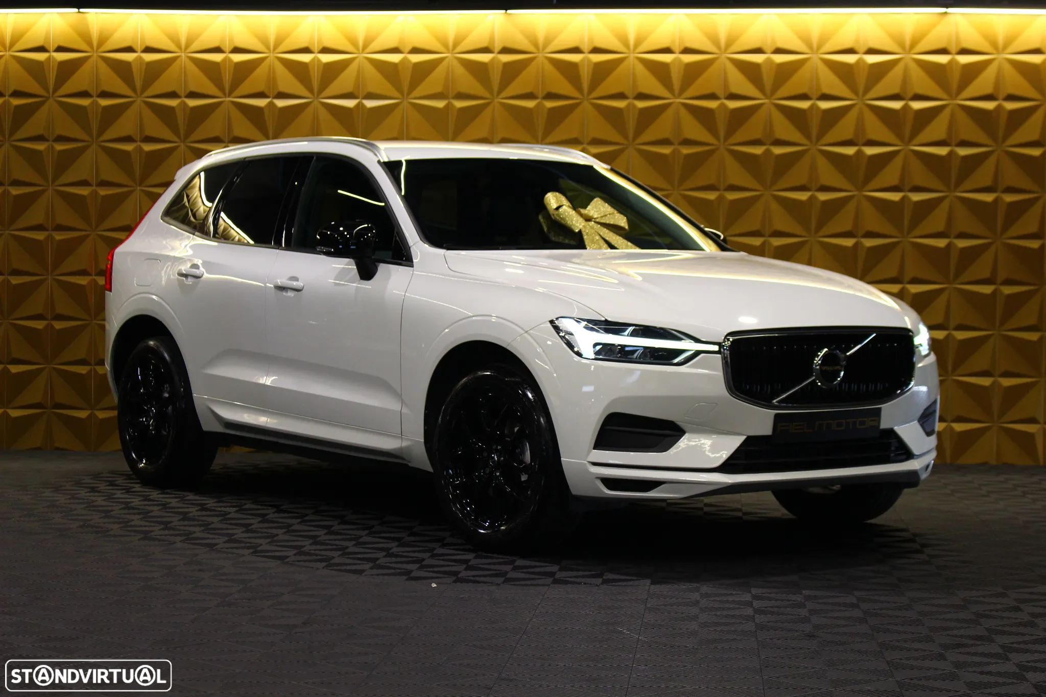 Volvo XC 60 2.0 D4 Inscription AWD Geartronic - 4