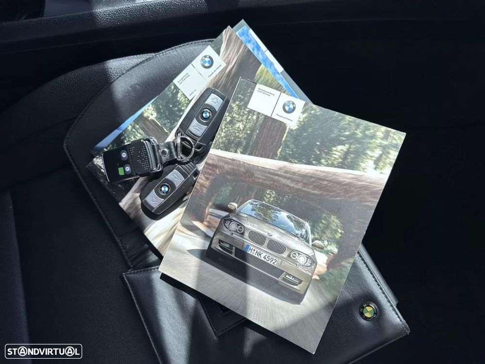 BMW 120 d Limited Edition Lifestyle c/ M Sport Pack - 45