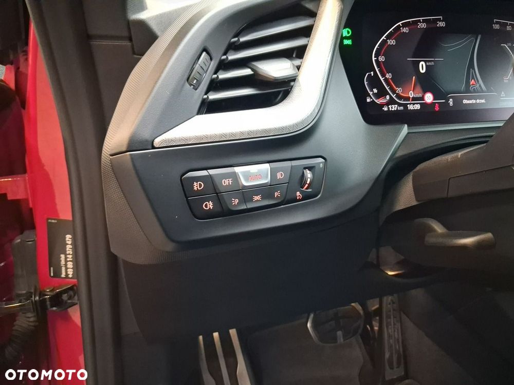 BMW Seria 2 - 22