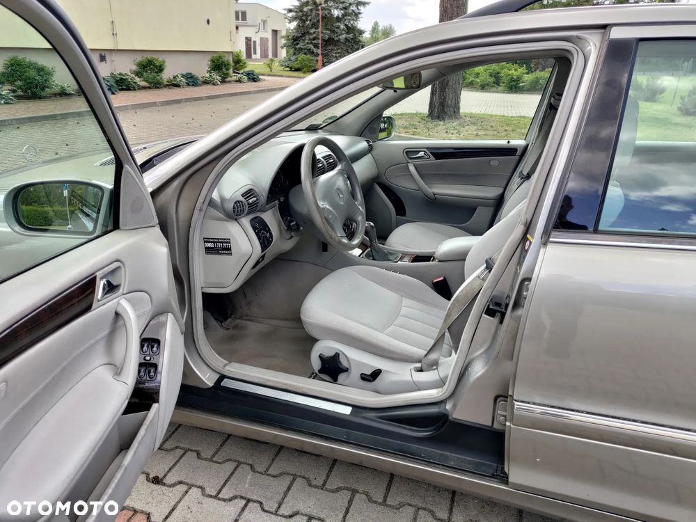 Mercedes-Benz Klasa C 220 T CDI Elegance - 14