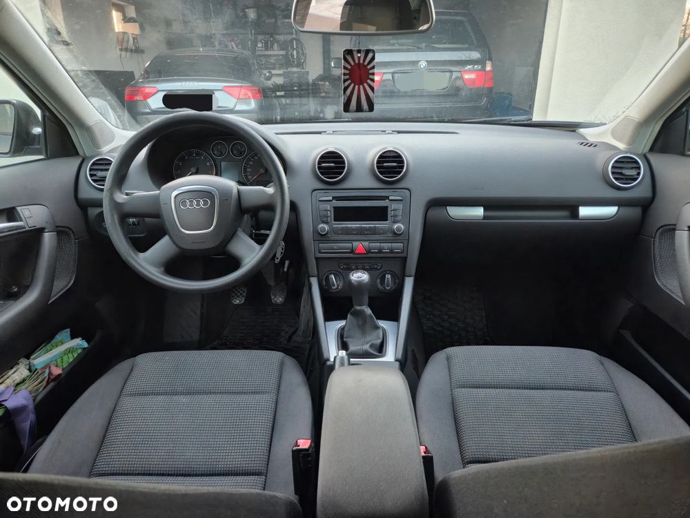 Audi A3 Sportback 1.6 Ambiente - 20