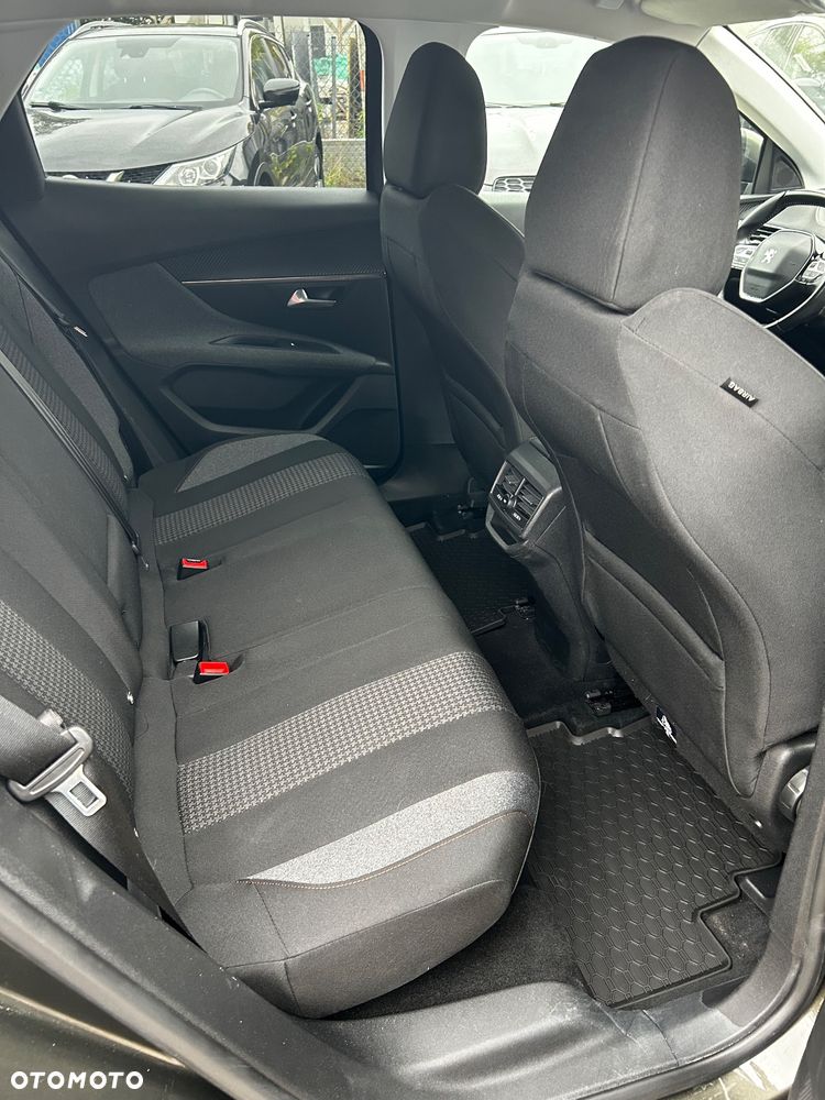 Peugeot 3008 - 17