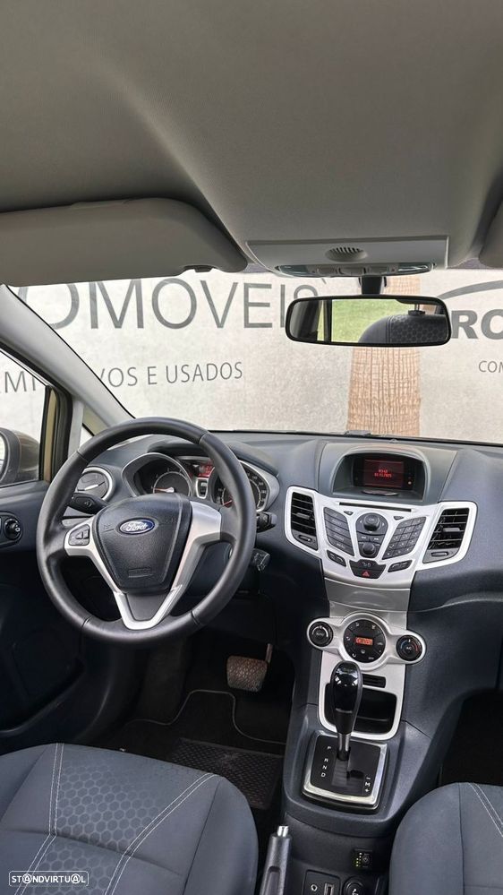 Ford Fiesta 1.4 Titanium Aut. - 18