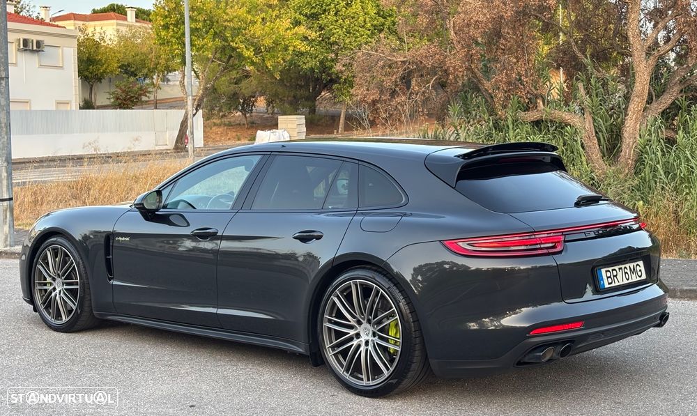Porsche Panamera Sport Turismo - 14