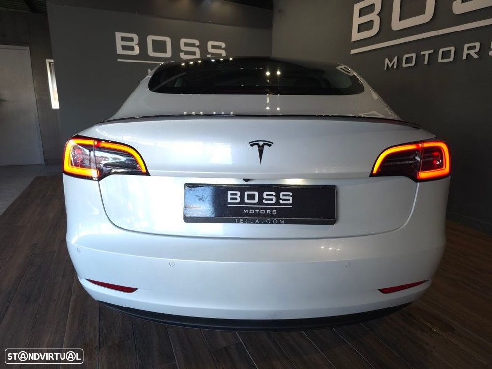 Tesla Model 3 - 20