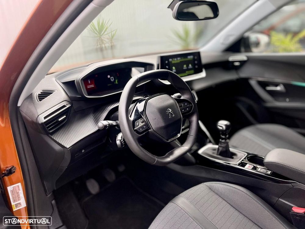 Peugeot 2008 1.2 PureTech Allure Pack - 14