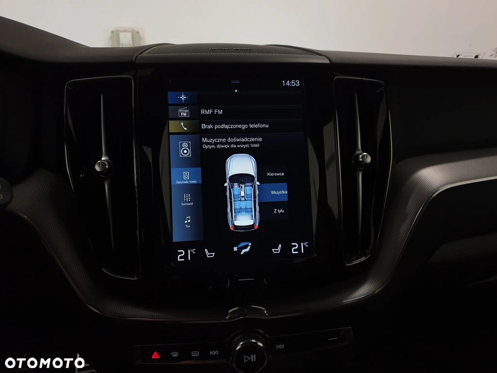 Volvo XC 60 D4 R-Design - 33