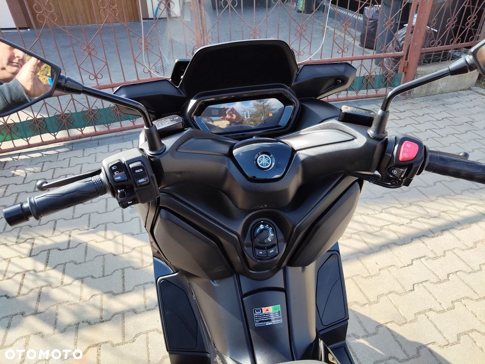 Yamaha X-max - 11