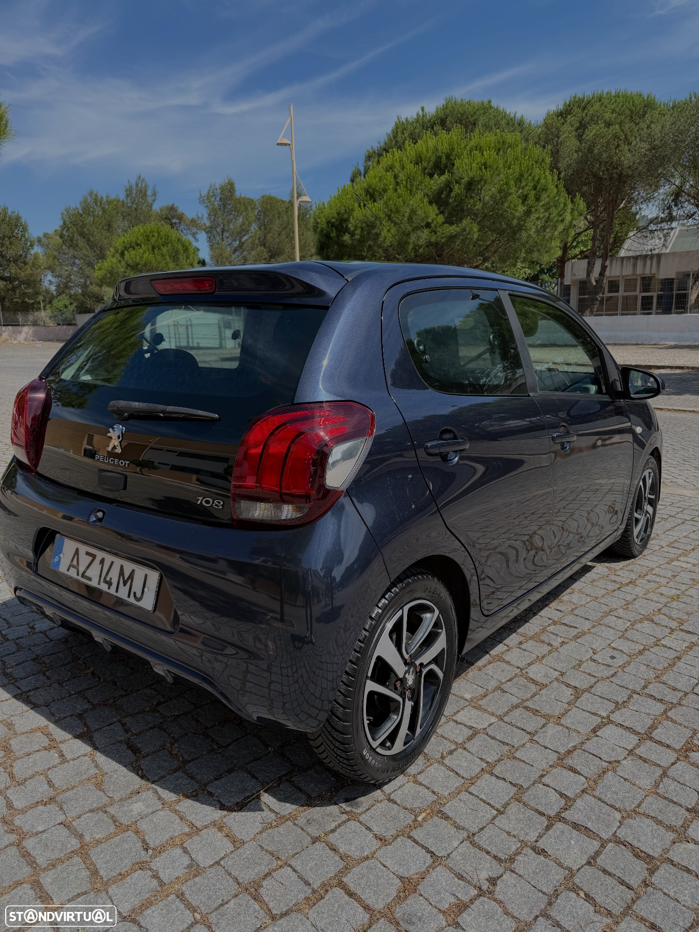 Peugeot 108 1.2 PureTech Allure - 2