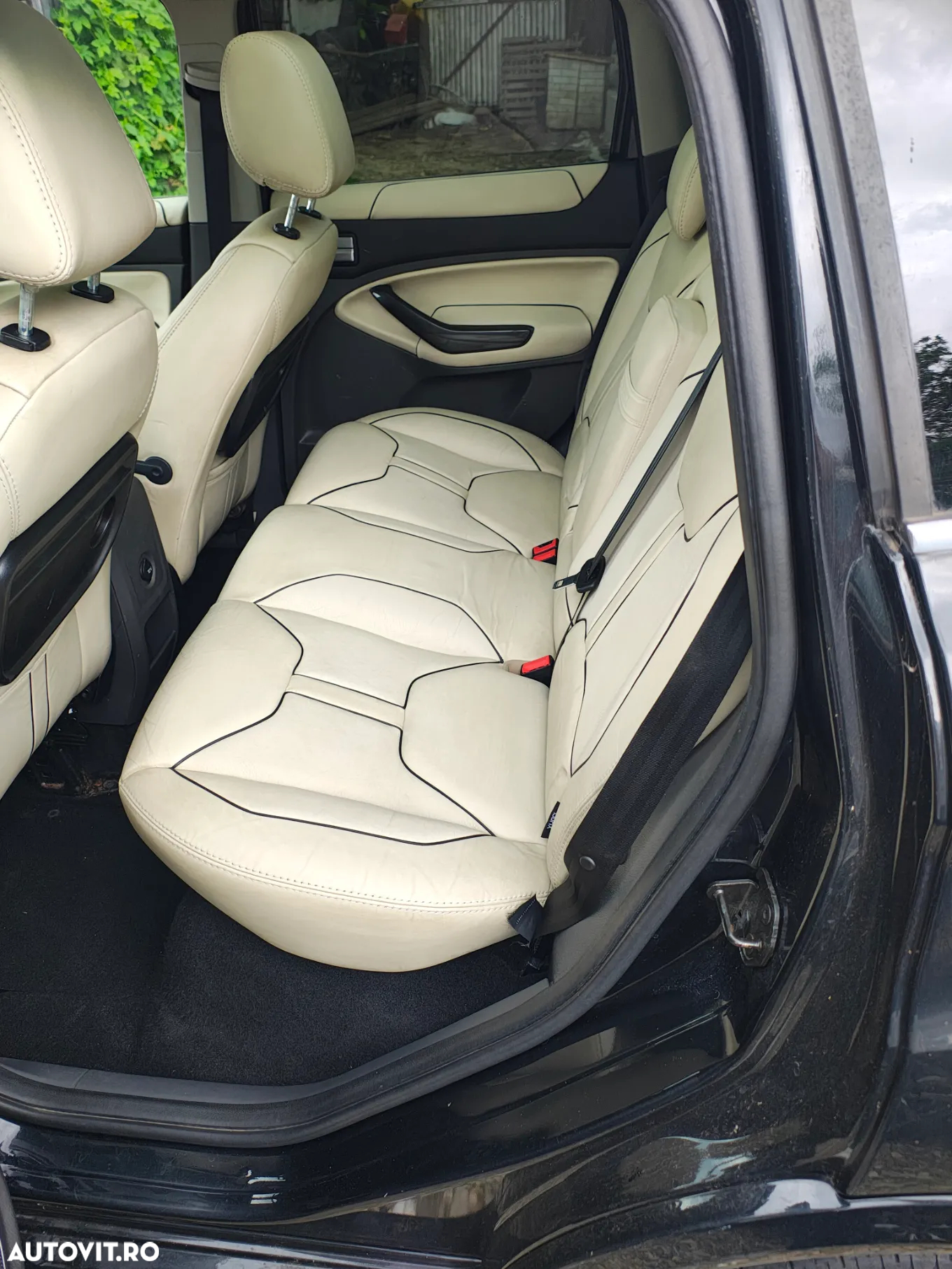 Ford Kuga 2.0 TDCi 4x4 Aut. Champions Edition - 12