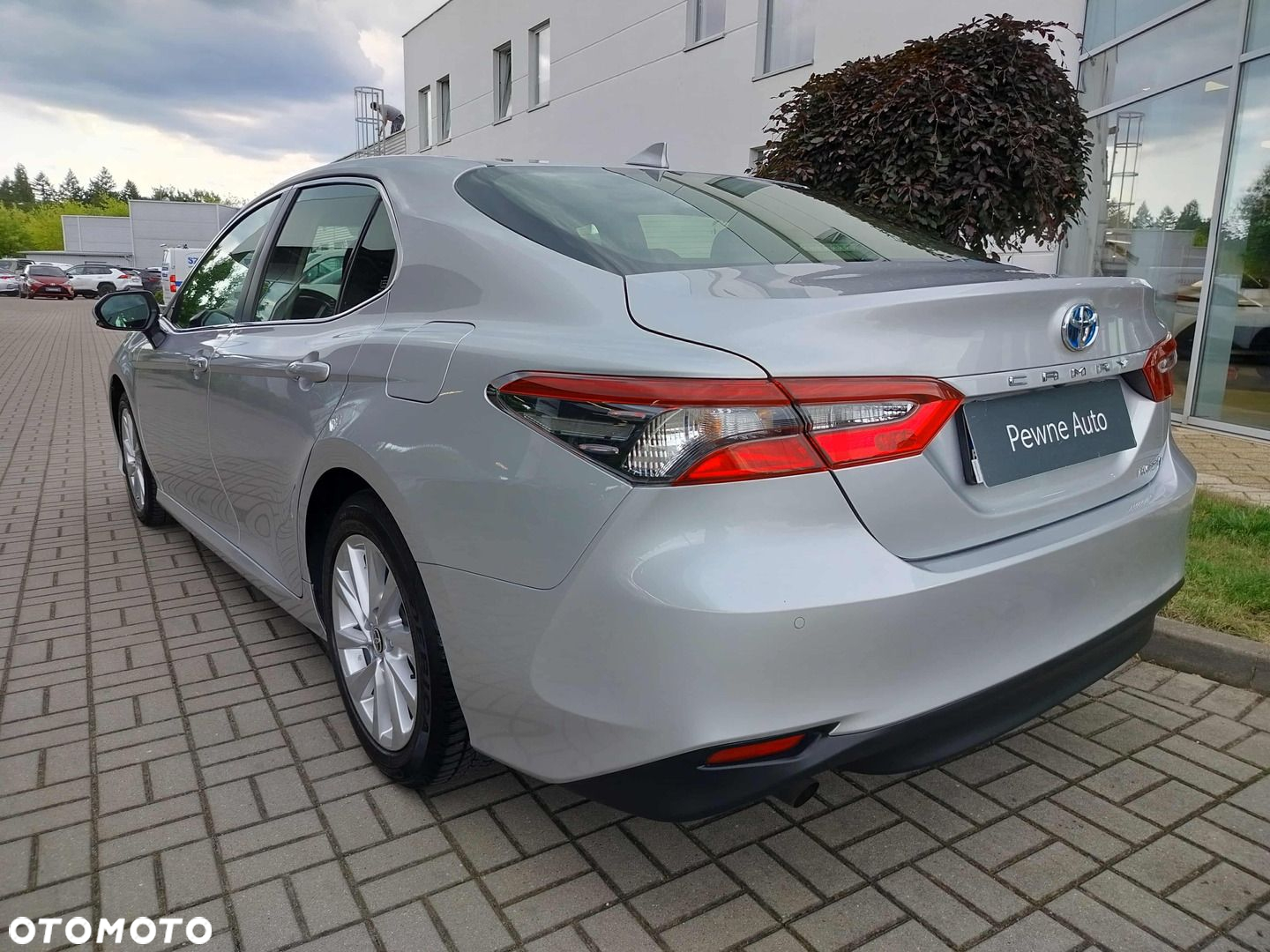 Toyota Camry - 5