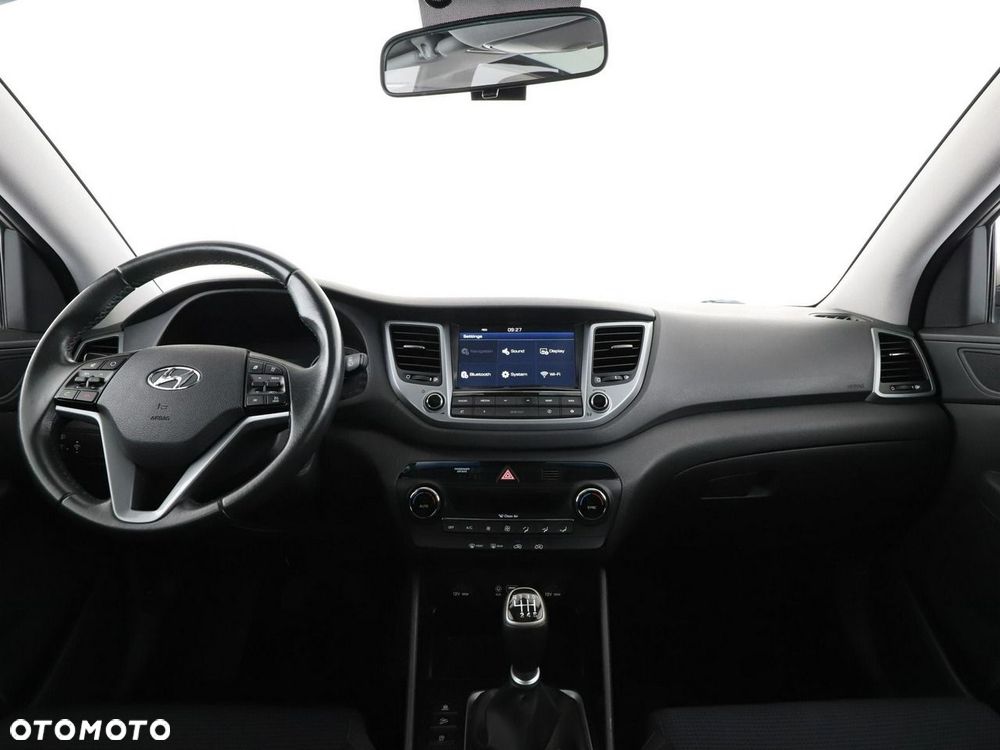 Hyundai Tucson 1.7 CRDI BlueDrive Style 2WD - 16