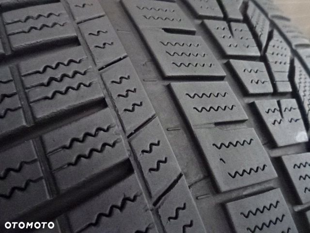 255/45/R19 104V Hankook winter i cept evo 2 HRS - 3