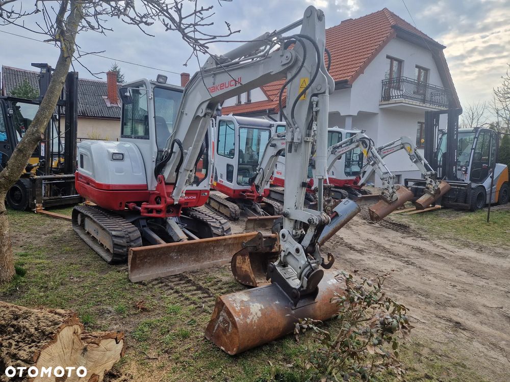 Takeuchi TB240 - 1