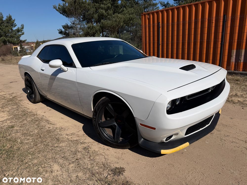 Dodge Challenger - 14