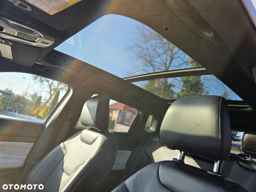 Jeep Compass - 12