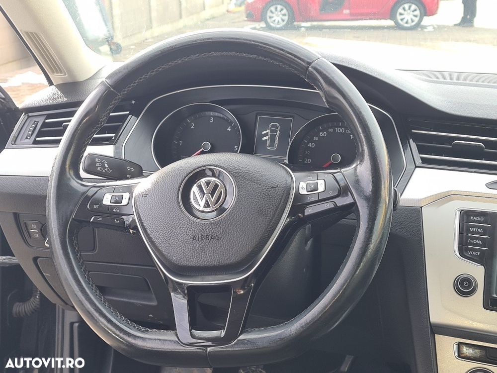 Volkswagen Passat 1.6 TDI (BlueMotion Technology) Comfortline - 12