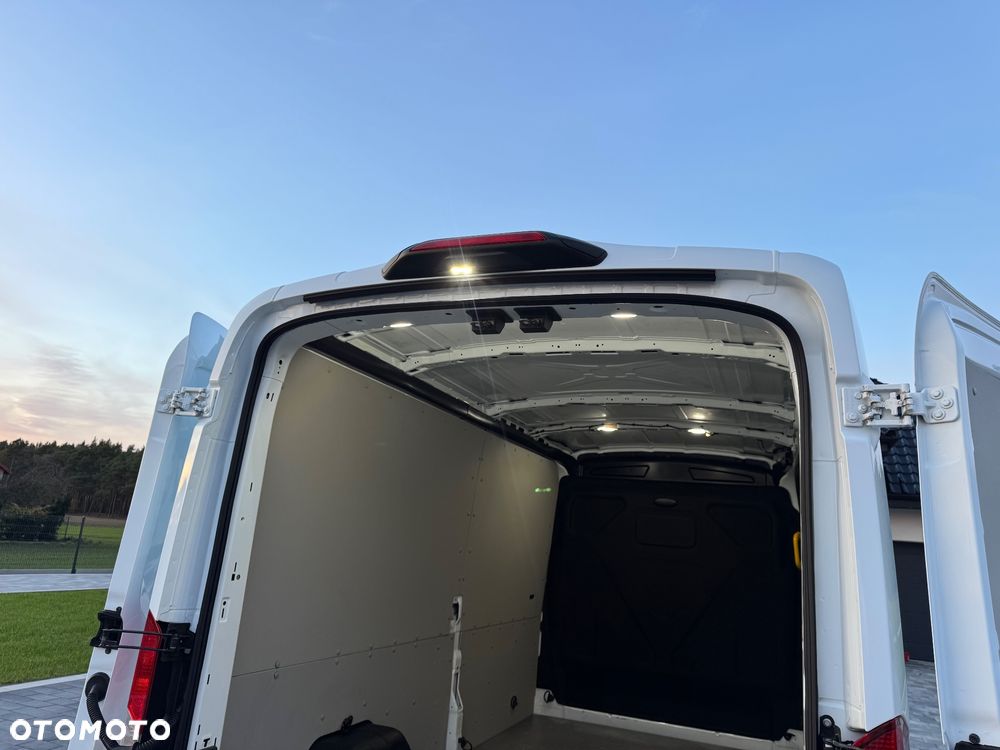 Ford Transit - 21