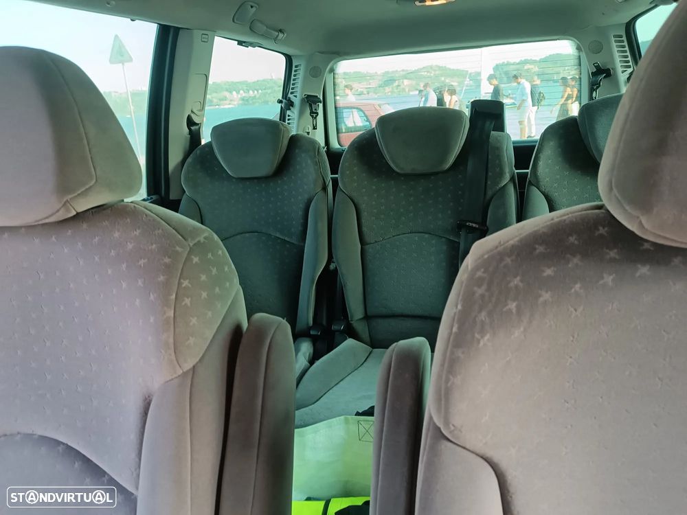 Peugeot 807 2.0 HDi - 12