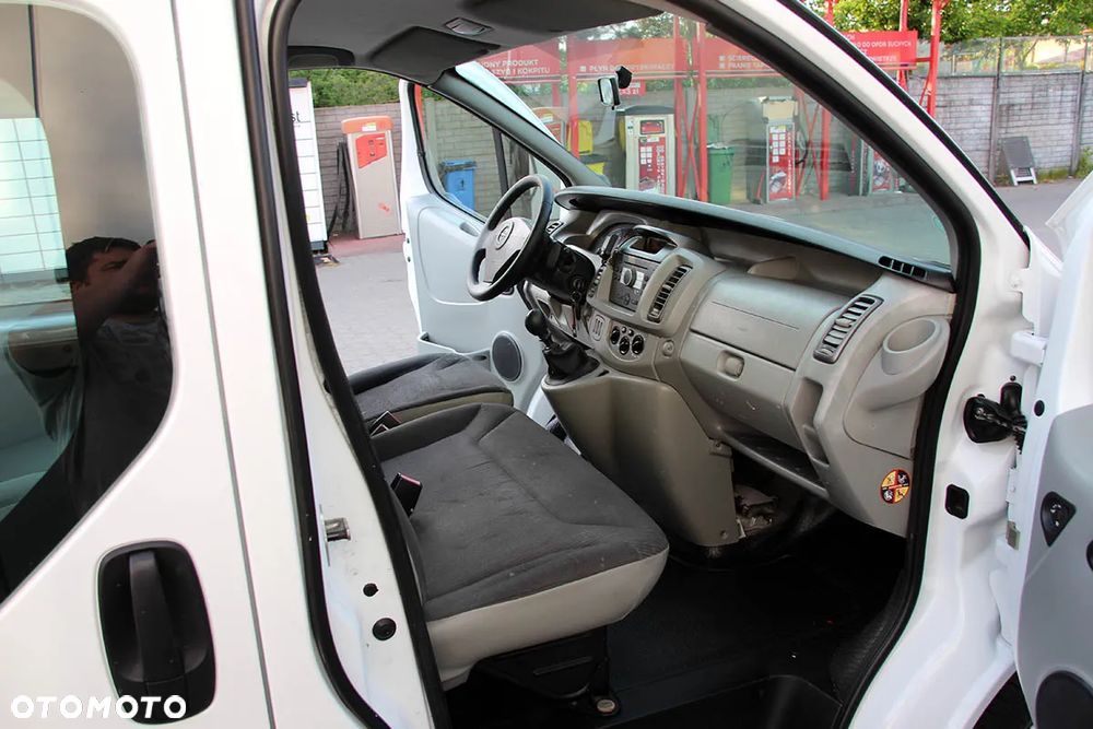 Opel Vivaro L2H1 2.9t Edition - 20