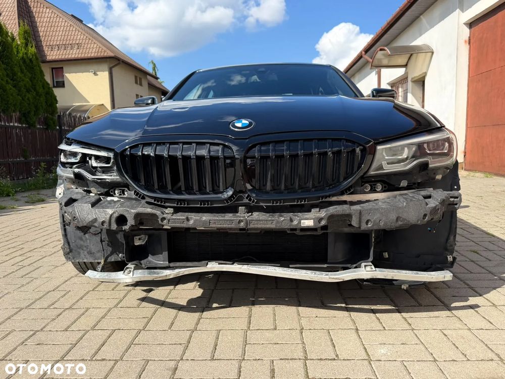 BMW Seria 3 330i xDrive M Sport sport - 10