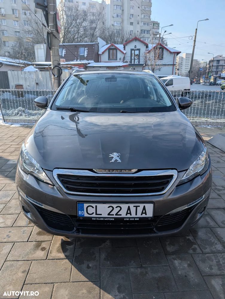 Peugeot 308 - 1
