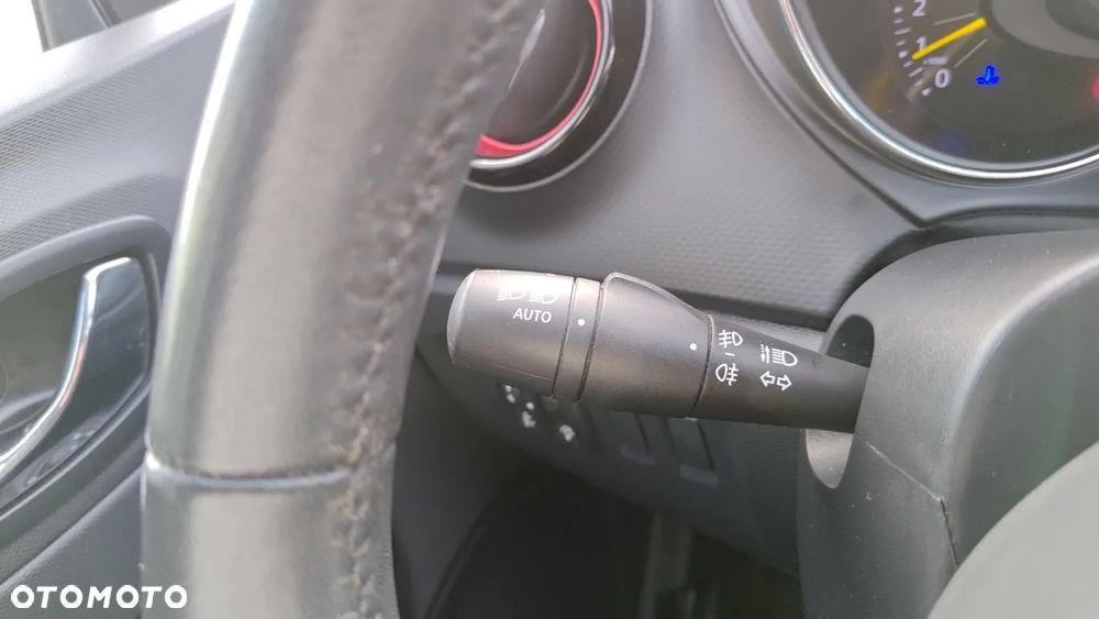 Renault Captur 1.2 TCe Helly Hansen EDC - 18