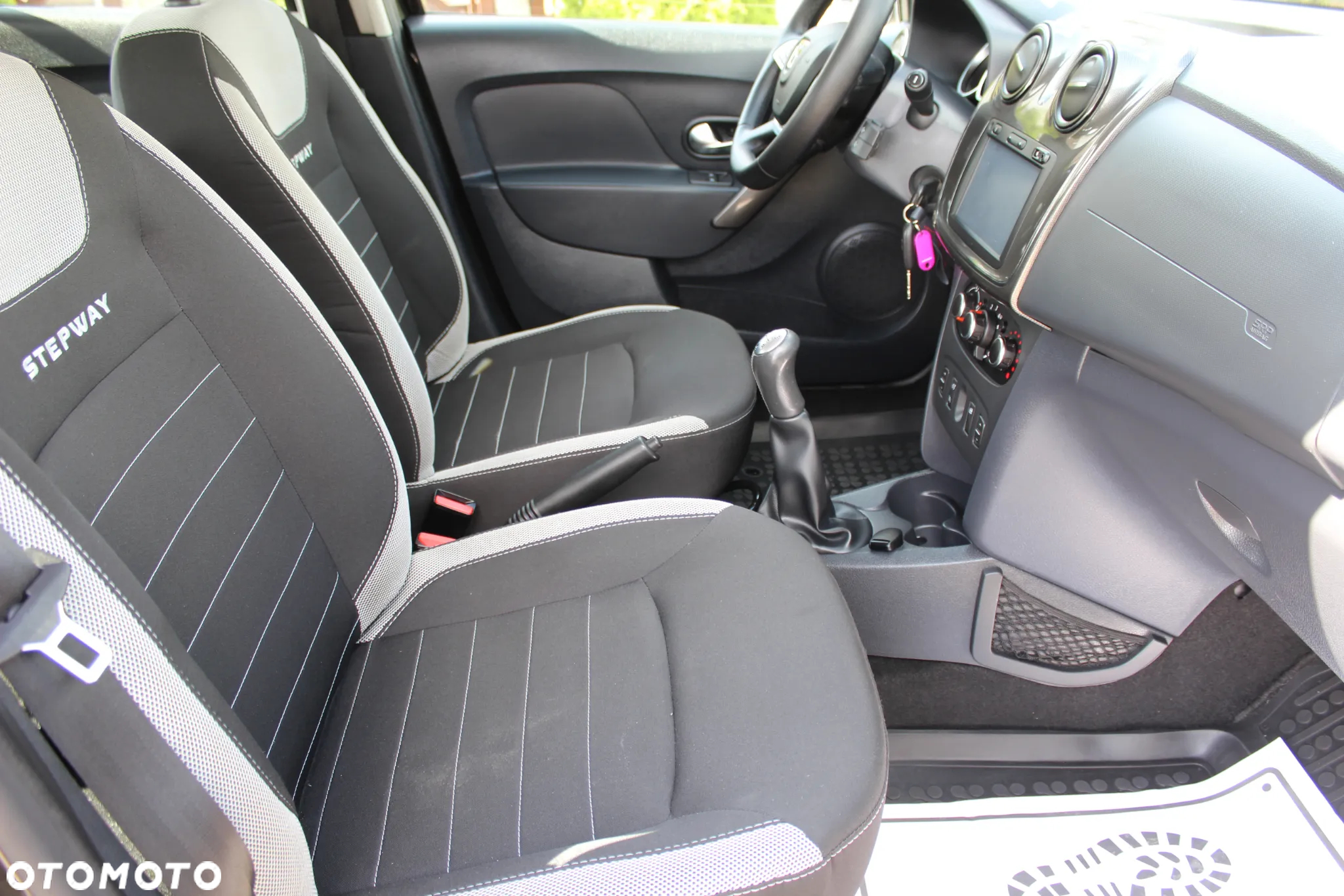 Dacia Sandero Stepway TCe 90 (S&S) Prestige - 9