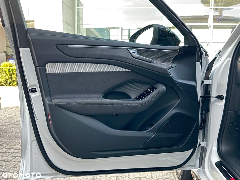 Audi A6 Avant TDI mHEV Quattro S tronic - 11