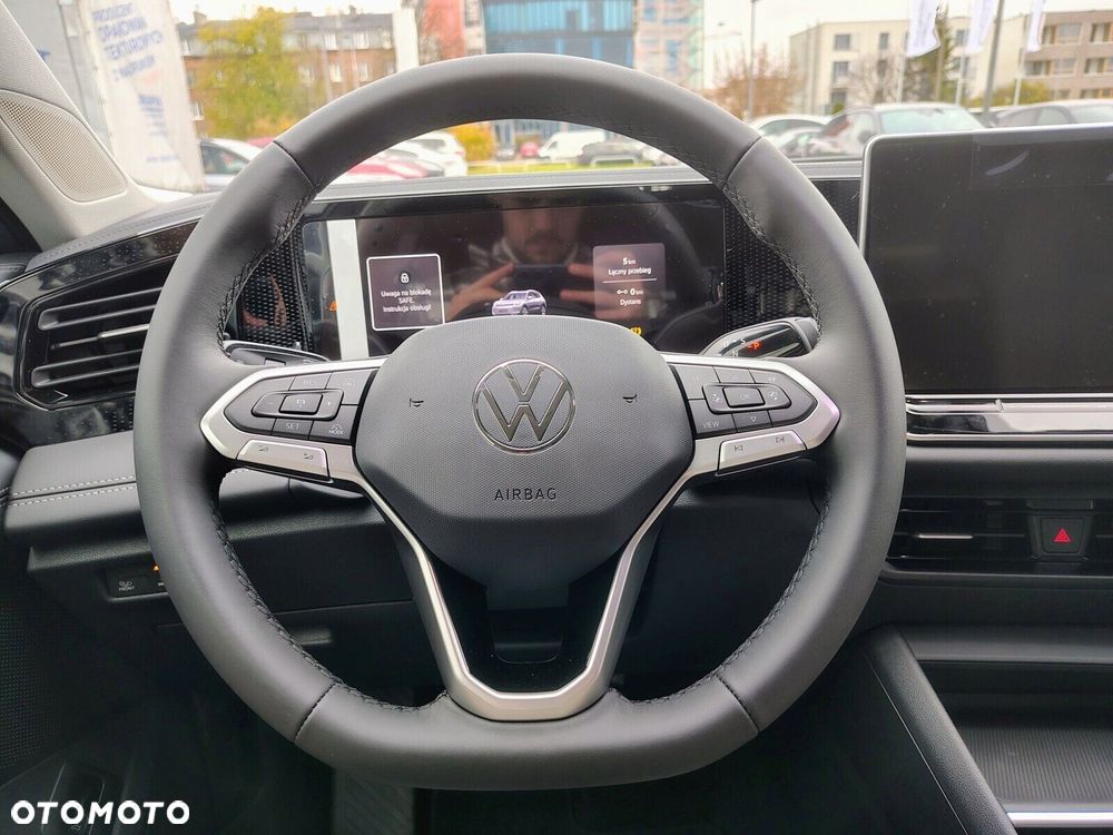 Volkswagen Tiguan - 15