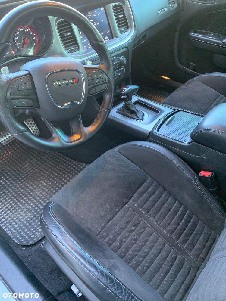 Dodge Charger 5.7 R/T Daytona - 26
