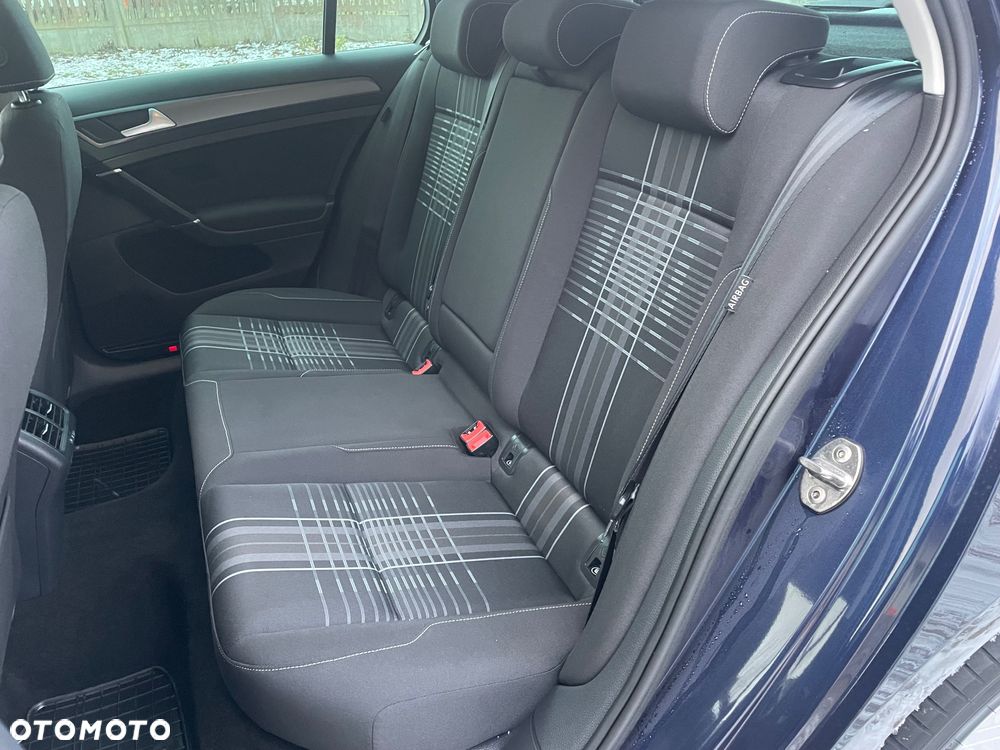 Volkswagen Golf 1.6 TDI BlueMotion Technology Trendline - 22