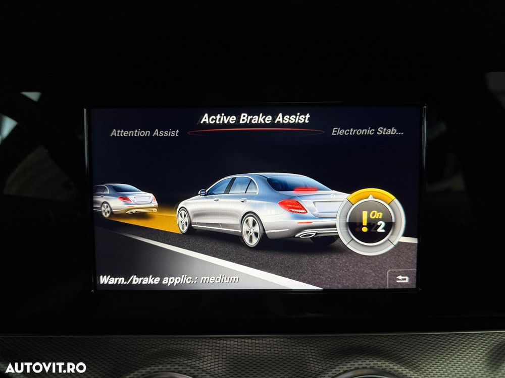 Mercedes-Benz E 200 9G-TRONIC AMG Line - 17