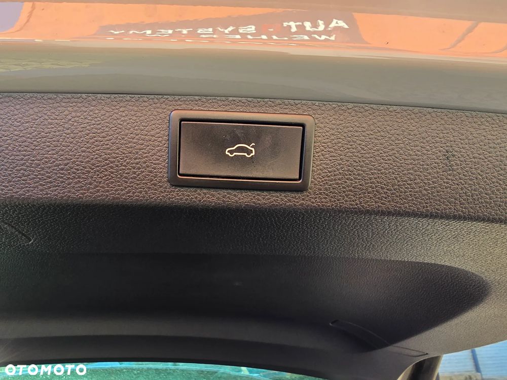 Skoda Karoq 2.0 TDI SCR 4x4 Sportline DSG - 38