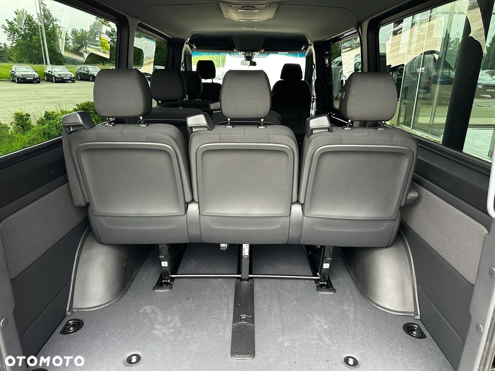 Mercedes-Benz Sprinter - 30