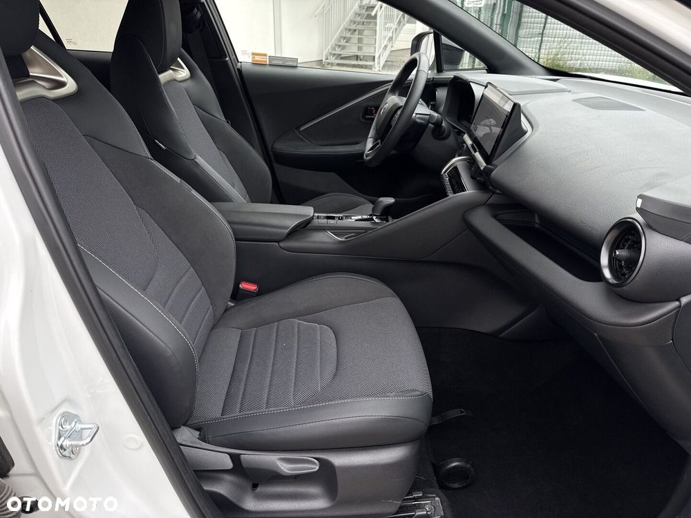 Toyota C-HR 2.0 PHEV Dynamic Force Executive - 7