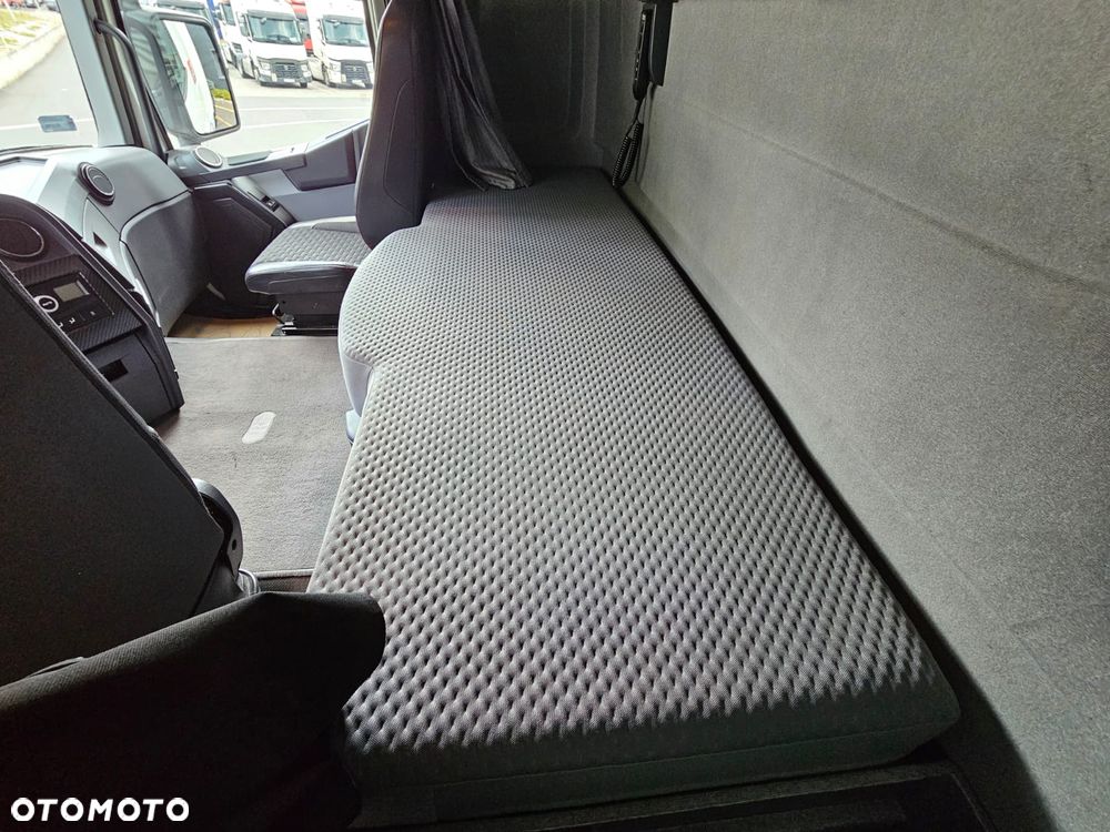 Renault T480 EVO ADR STANDARD ZADBANY - 18