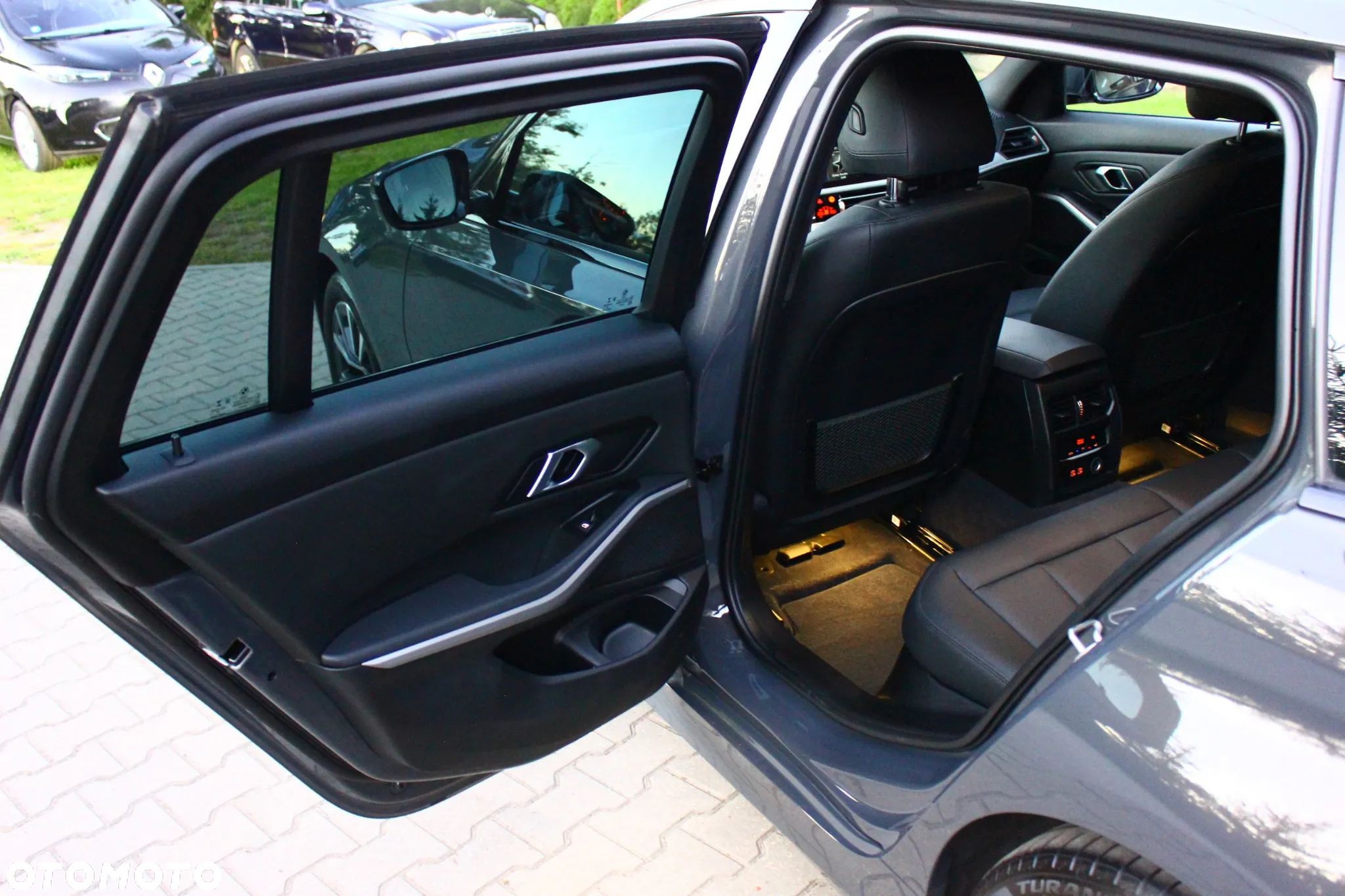 BMW Seria 3 - 33