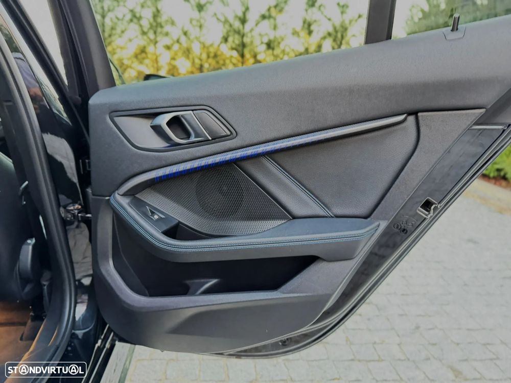 BMW 116 d Aut. M Sport - 22