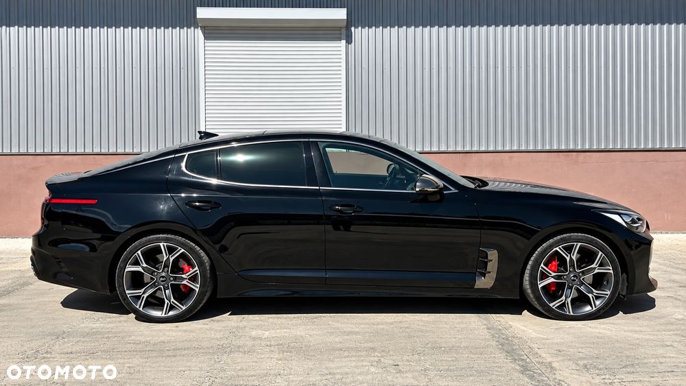 Kia Stinger - 6