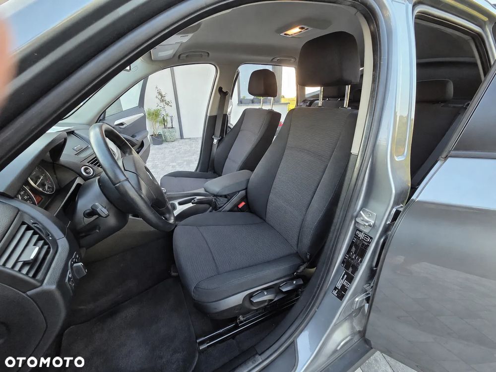 BMW X1 sDrive18i xLine - 18