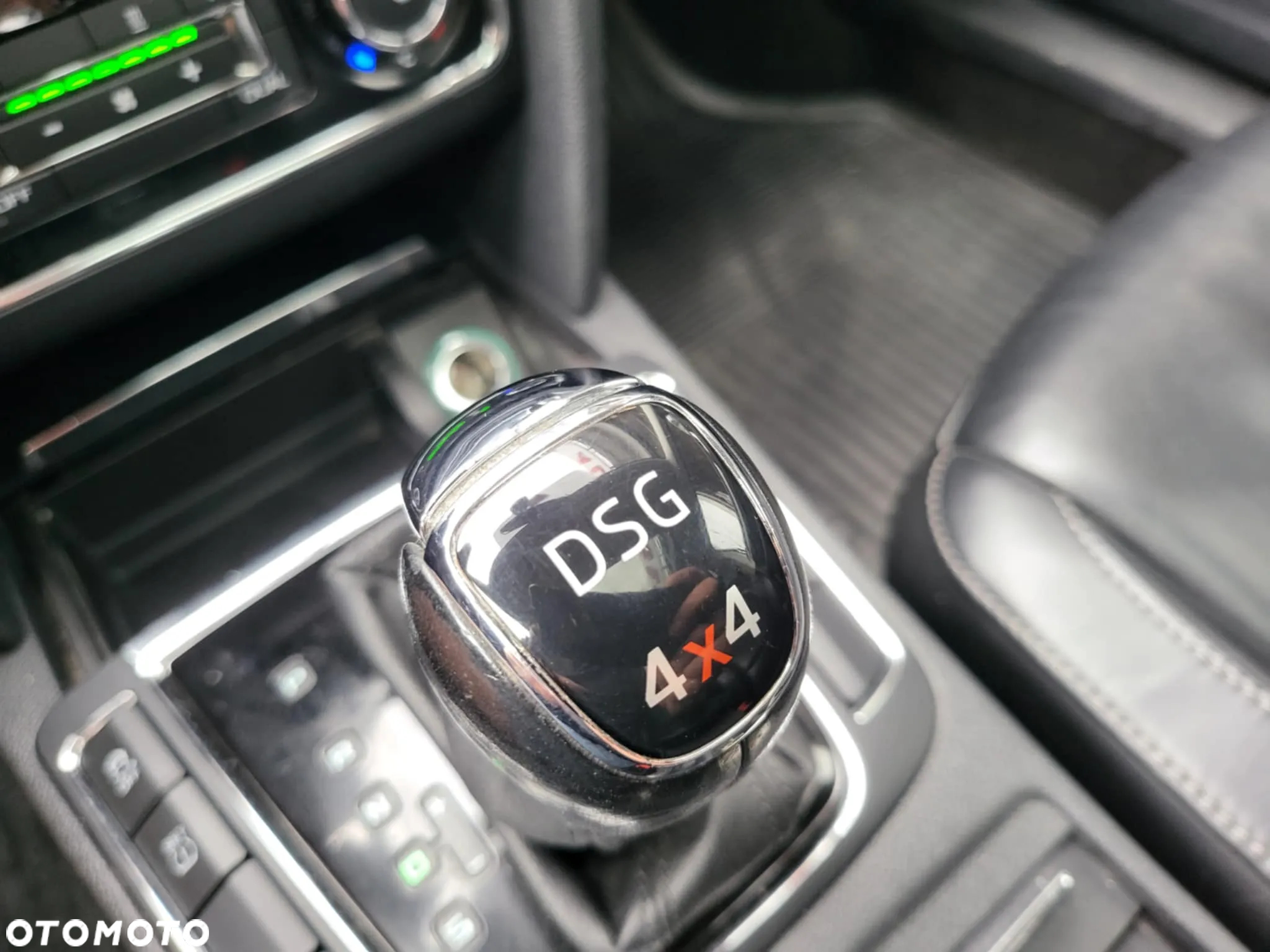 Skoda Superb 2.0 TDI Platinum Outdoor DSG - 16
