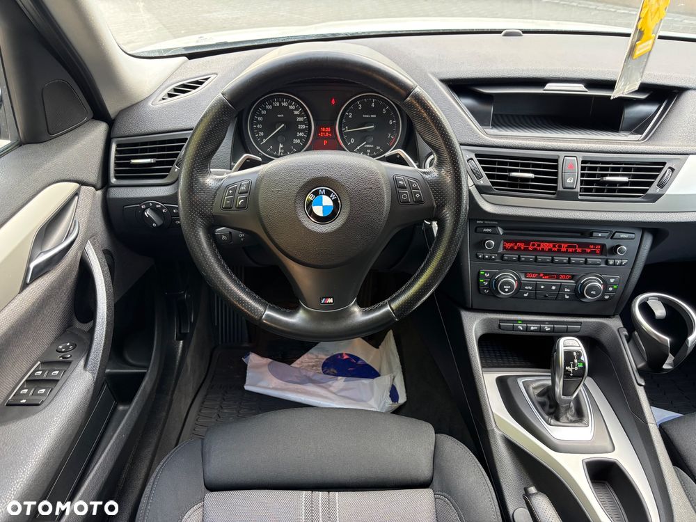 BMW X1 xDrive28i Sport Line - 7