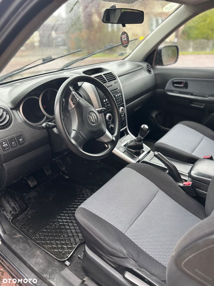 Suzuki Grand Vitara - 13