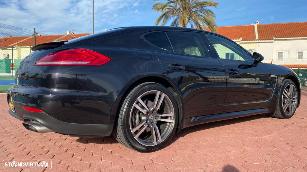 Porsche Panamera 4 Edition PDK - 14