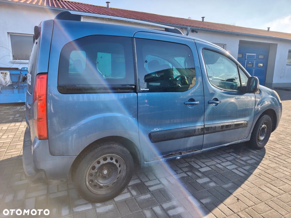 Citroen Berlingo 2  2011 1,6d na części szyba lampa lusterko - 2