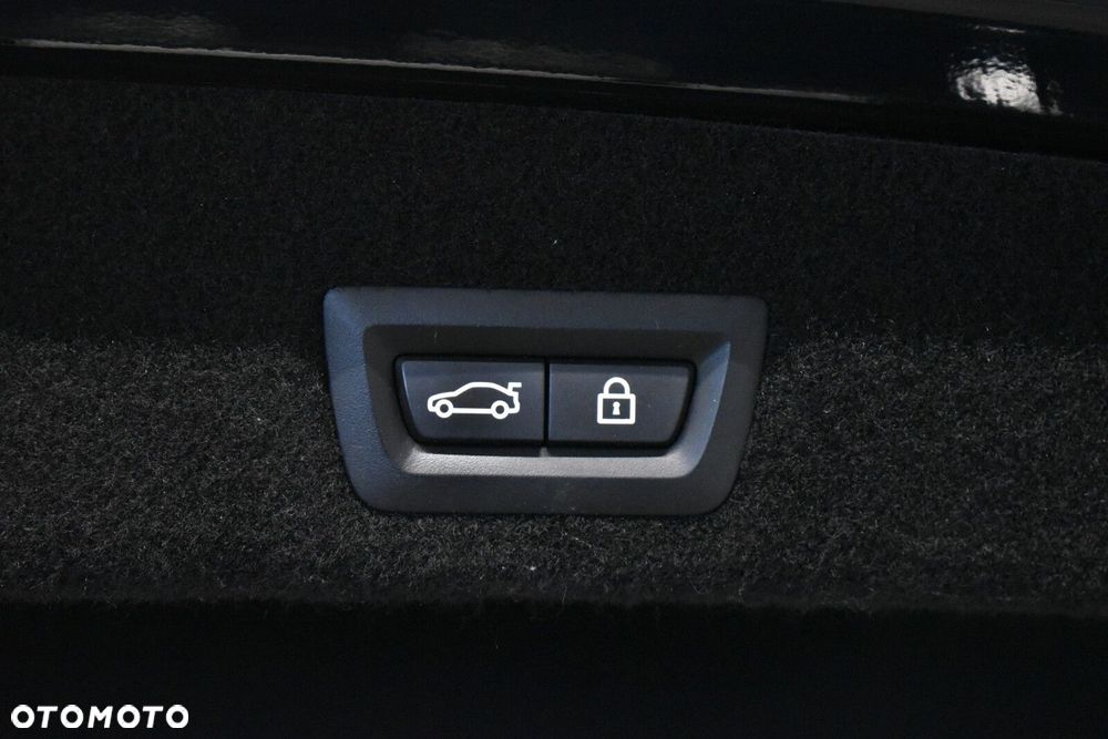 BMW Seria 7 - 30