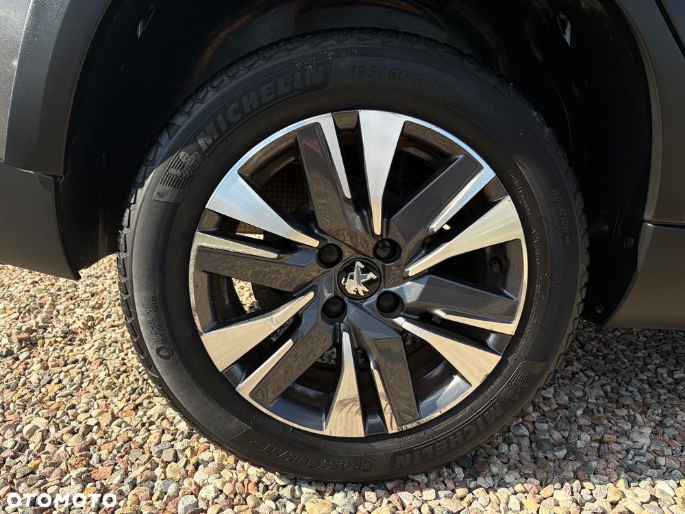 Peugeot 2008 PureTech 110 Stop&Start Allure - 30