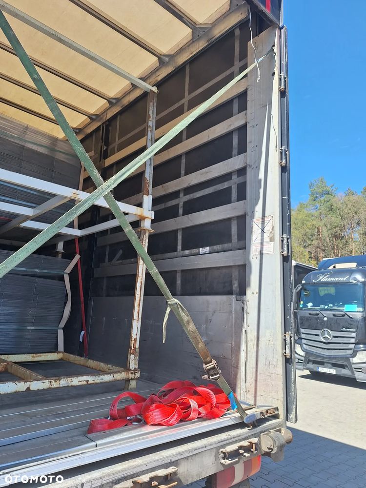 Mercedes-Benz Actros - 9